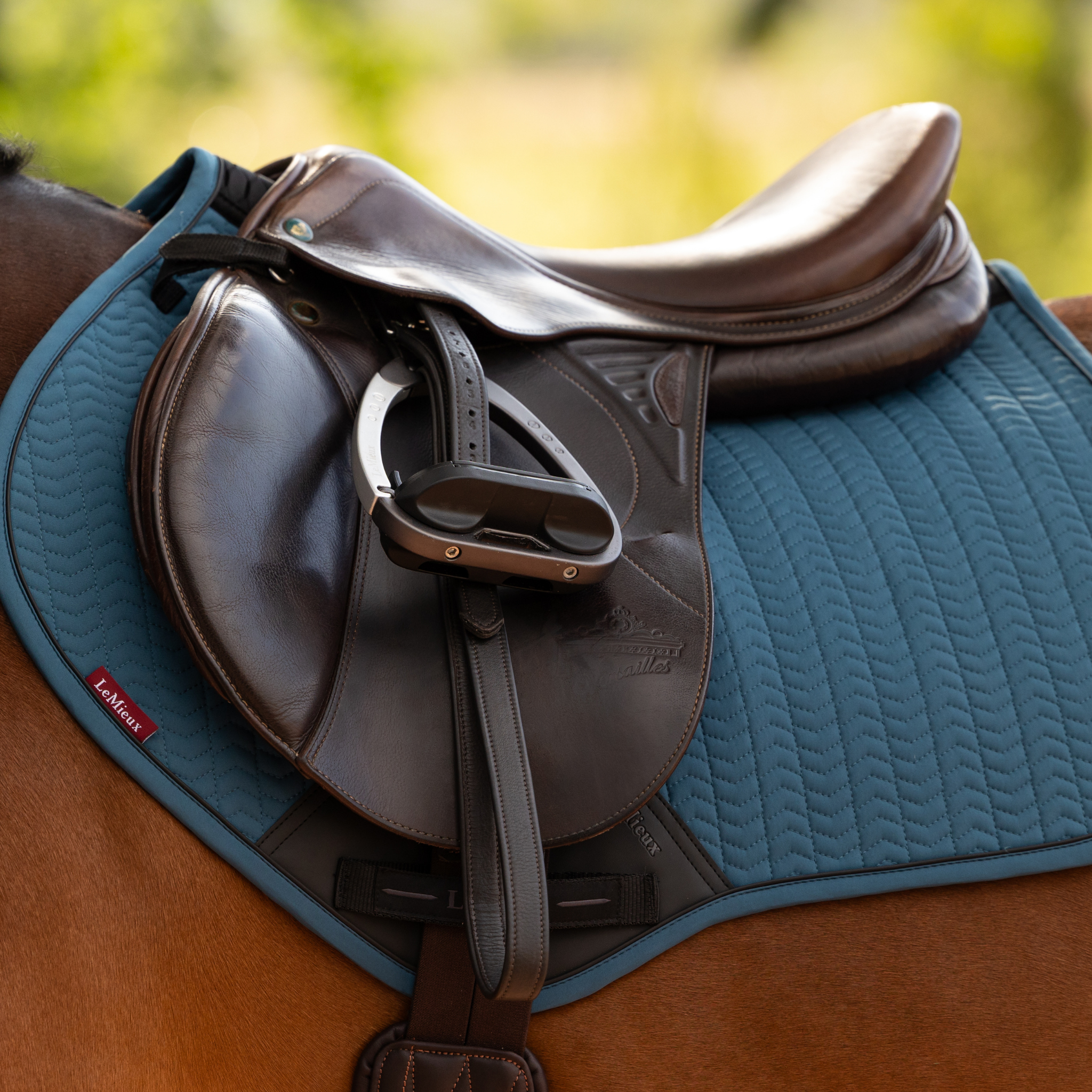 LeMieux Essence Close Contact Pad