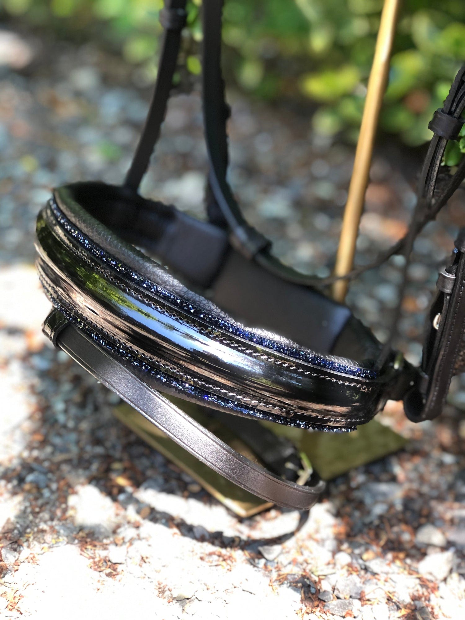 Otto Schumacher Elegant Snaffle Black Patent with Midnight Blue Fineline