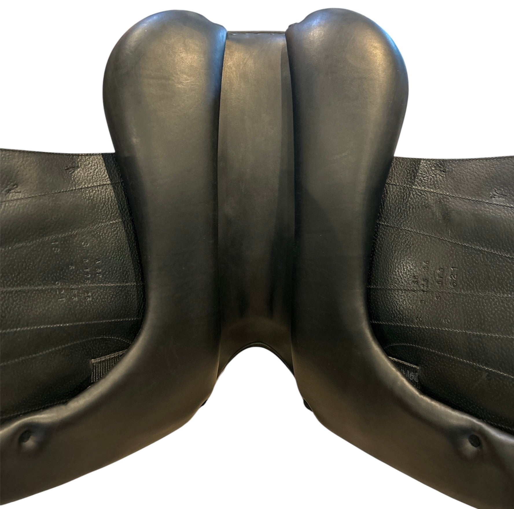 17.5" Butet Dressage, 2018, 3 Flap, Medium Wide (5") Tree