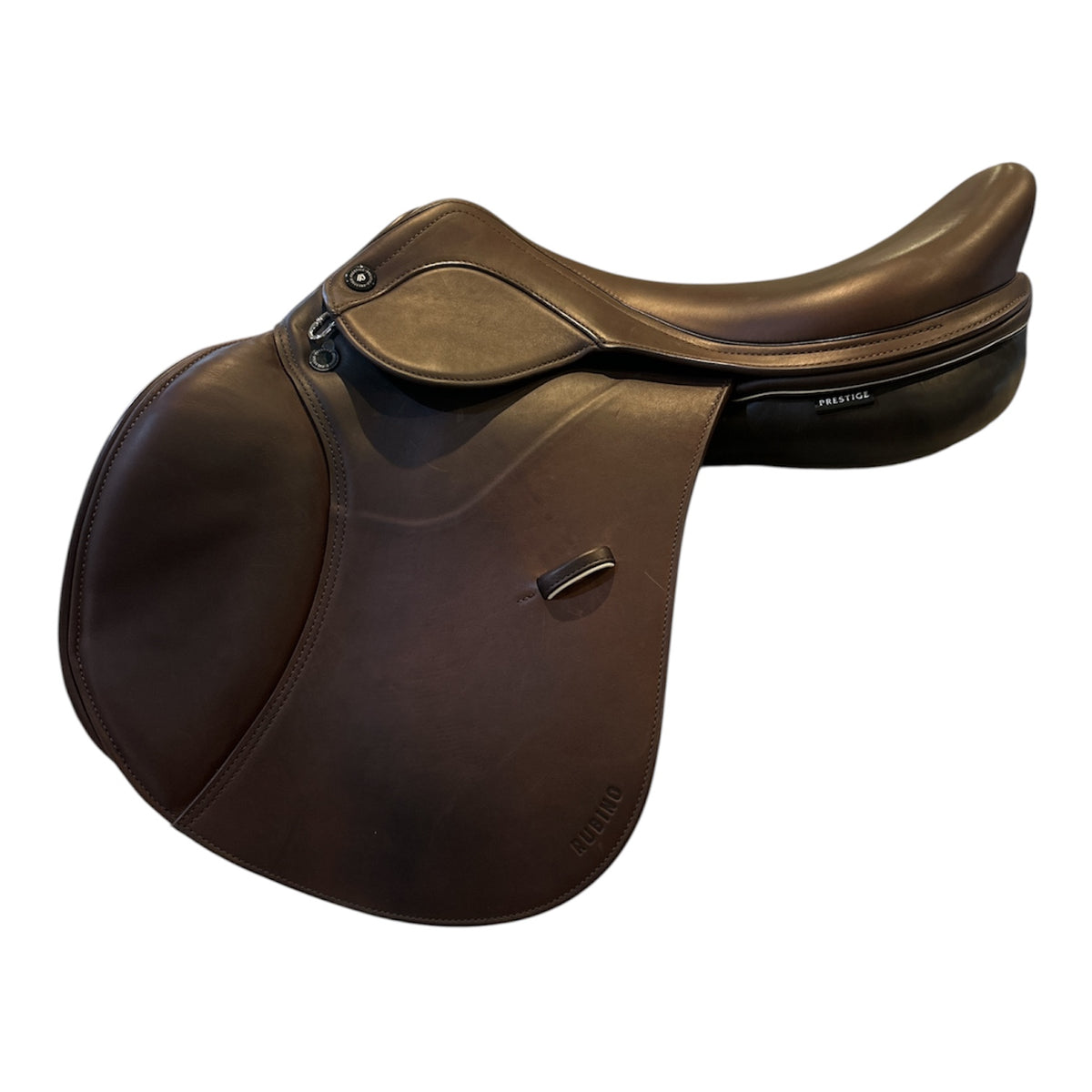 17" Prestige Rubino Demo MD Close Contact Saddle