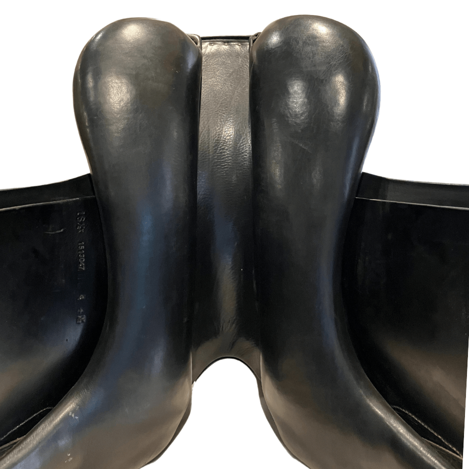 16.5" Amerigo Dressage, Medium (4") Tree