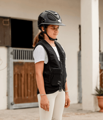 Horse Pilot Twist'Air 2.0 Airbag Vest - Junior's Sizing - Black