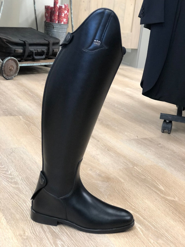 Kingsley Olbia 03- Black Brushed With Silver Crown