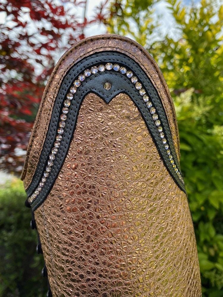 Rondine top shape in the fume grey leather and silk color crystals