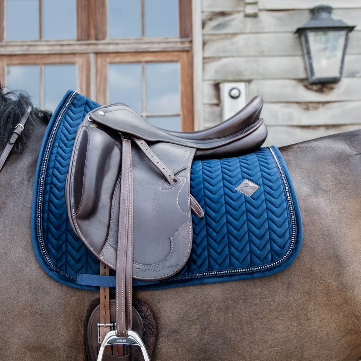 Kentucky Horseware Velvet Pearls Dressage Pad