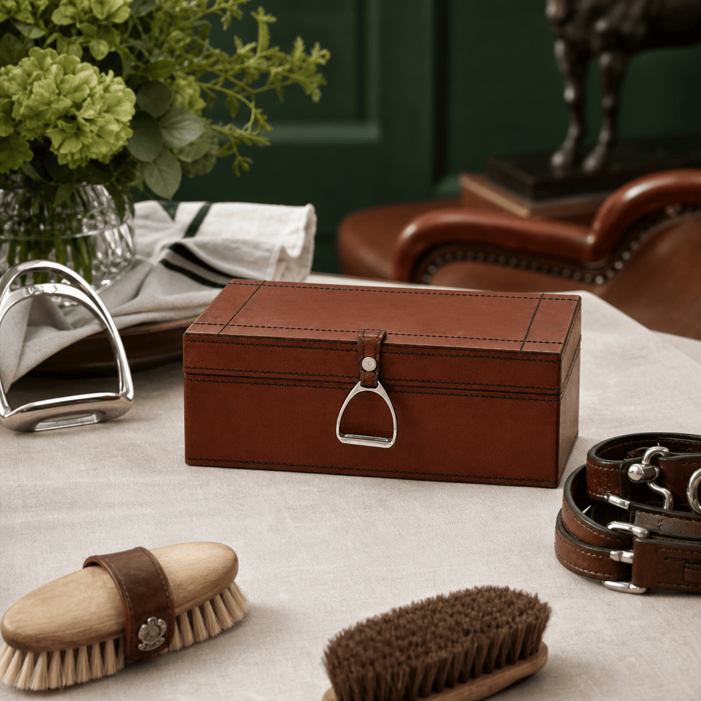 Stirrup Med Leather Box
