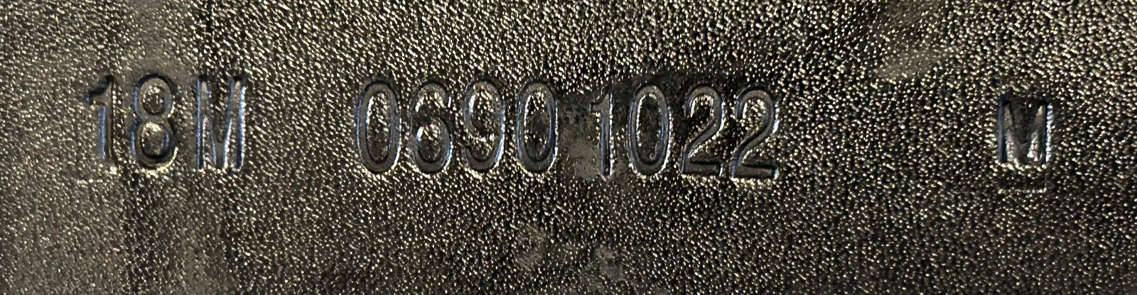 18" Prestige D2K, 2022, M Flap, Medium Wide (5") Adjustable Tree