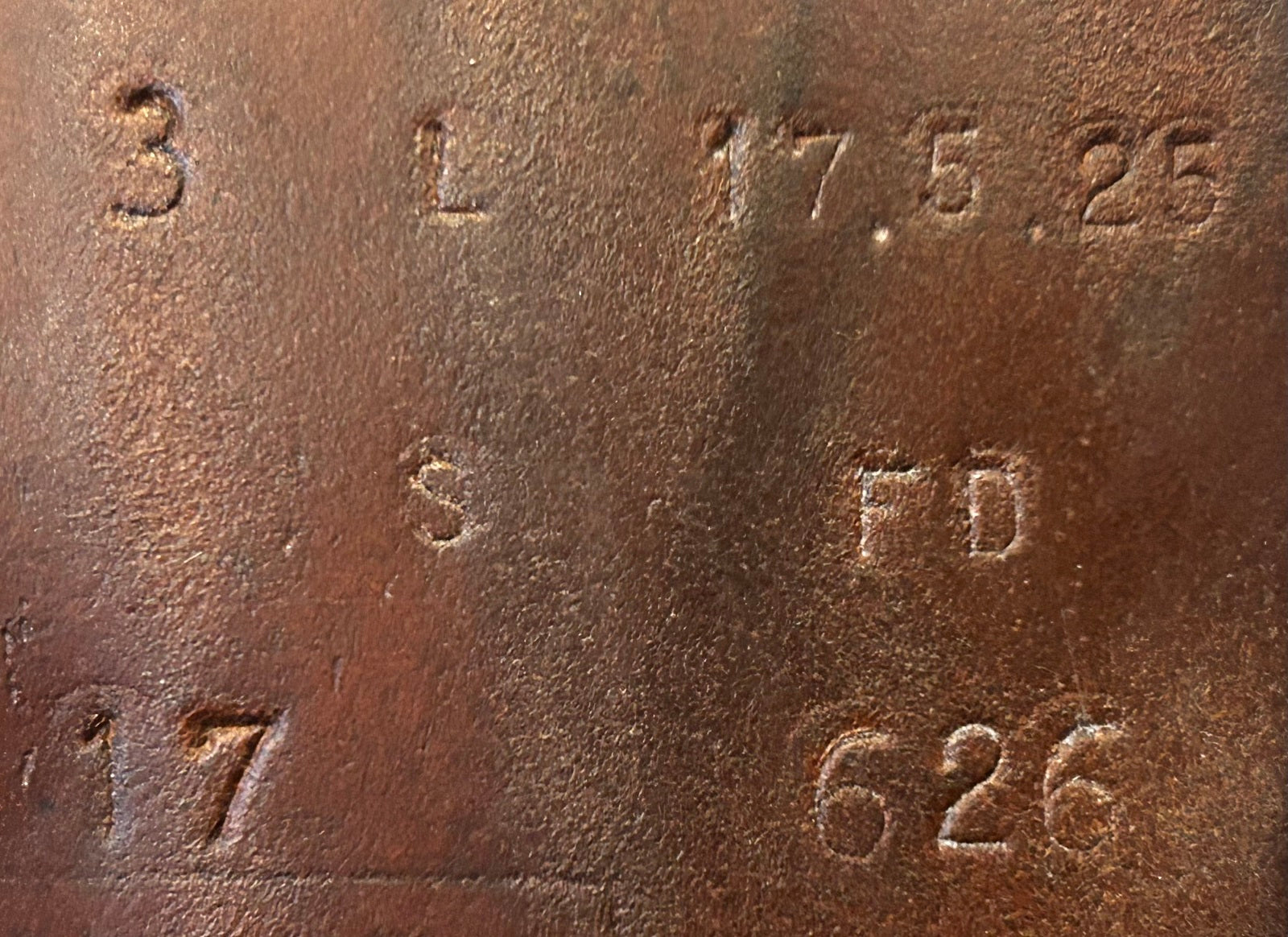 17.5" Butet Premium, "L" Semi-Flat Seat, 2017, 3 Flap, Medium (4") Tree