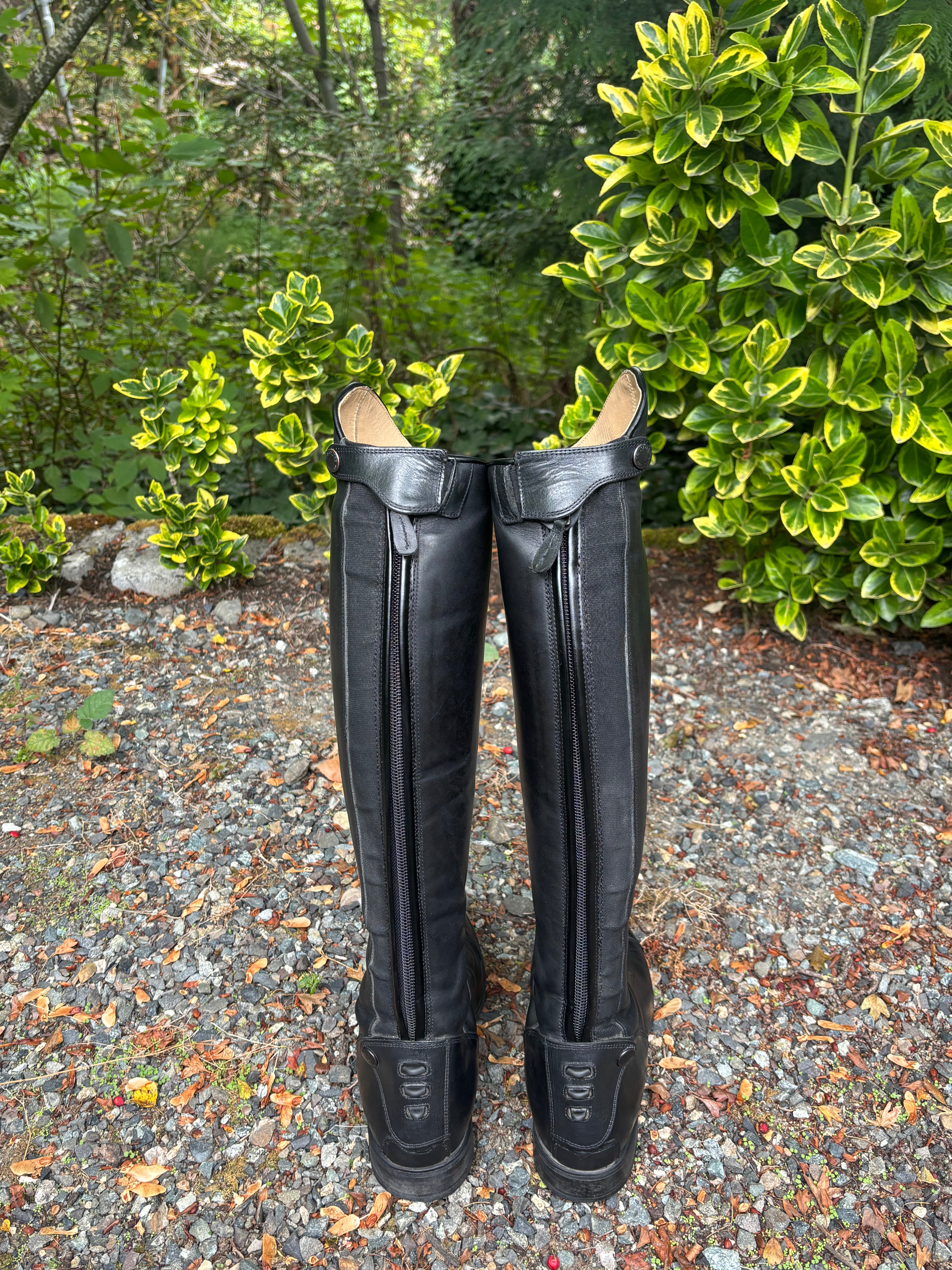DeNiro Field Boot - Back View
