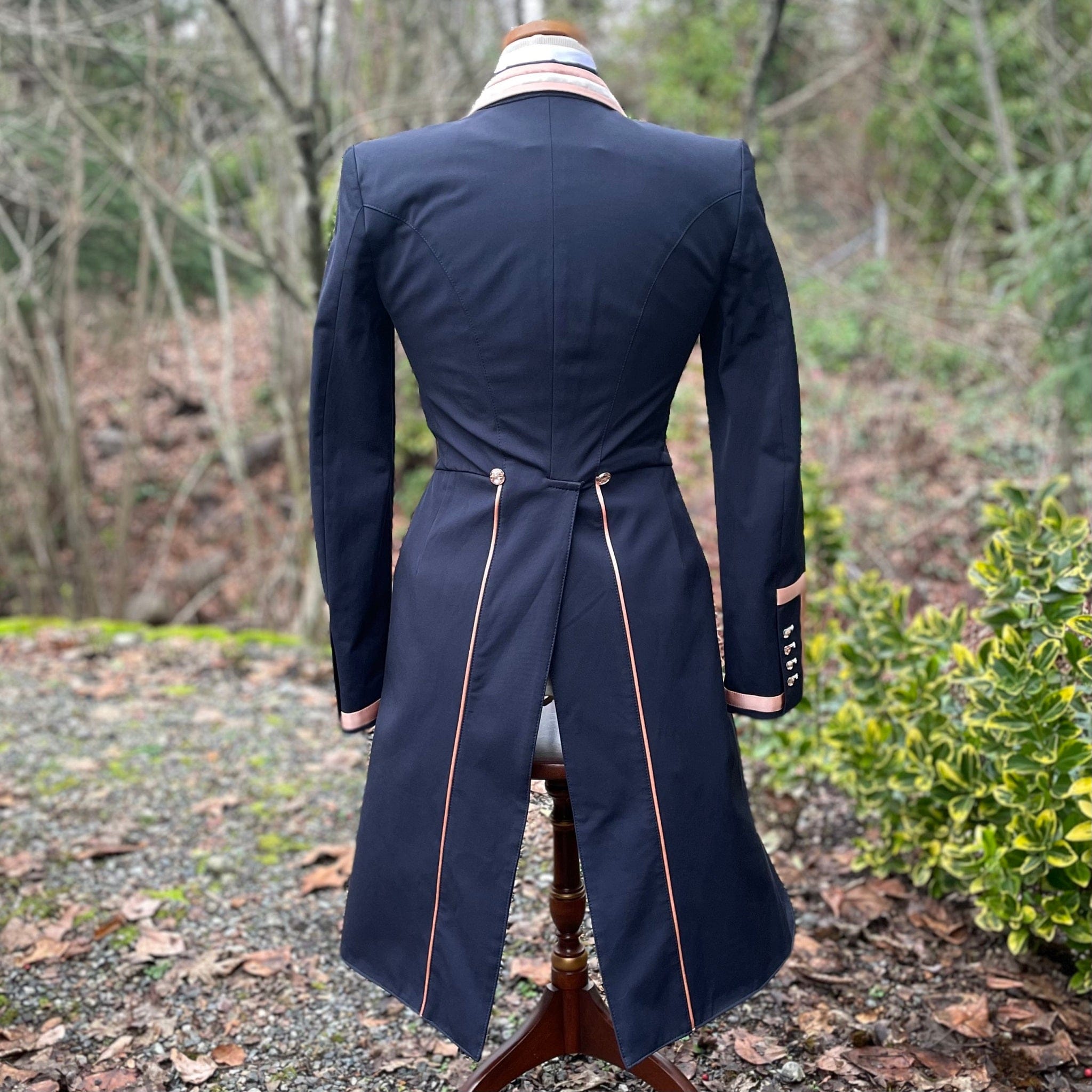 Flying Changes Isabell Shadbelly - Navy & Peach