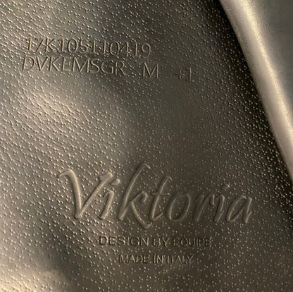 17" Equipe Viktoria, 2019, Short Flap, Medium Wide (4.75") Tree