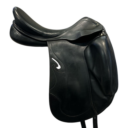 18" Prestige Passion K Dressage, 2014, Adjustable Medium Wide (5"/34cm) Tree