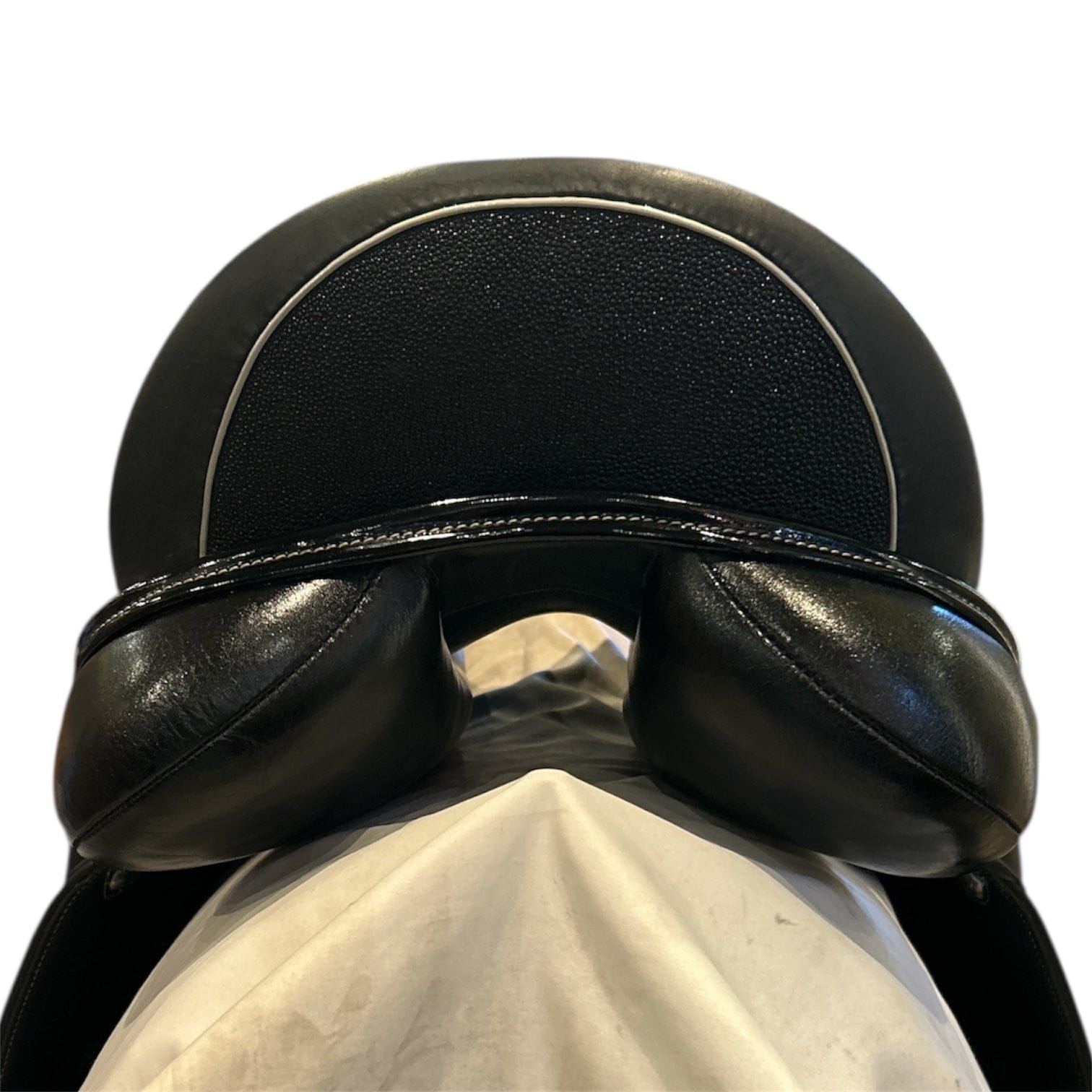 17" Frank Baines Adagio, Short Flap, Wide (5.75") Tree