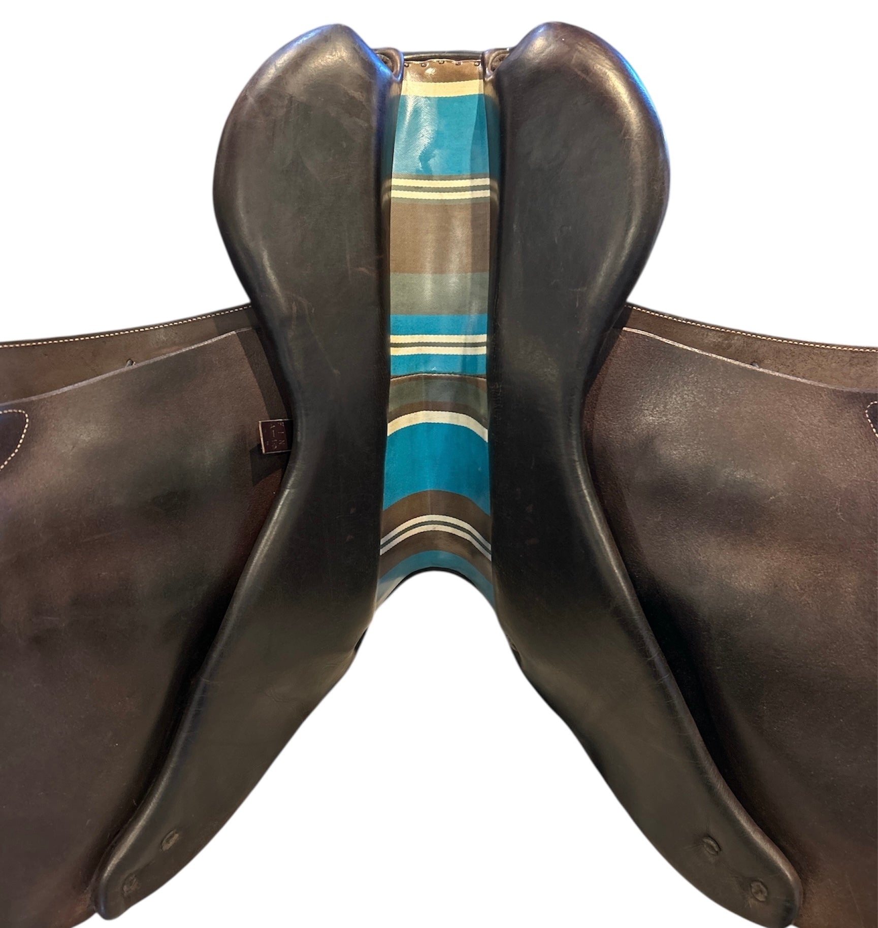 17" Voltaire Calgary, 2015, 2AA Flap, Medium Wide (4.5") Tree