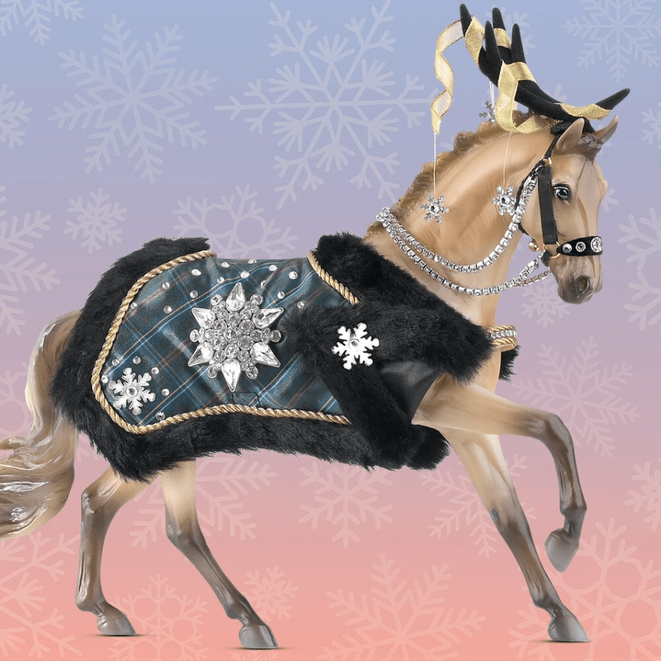 Breyer Holiday Horse 2023