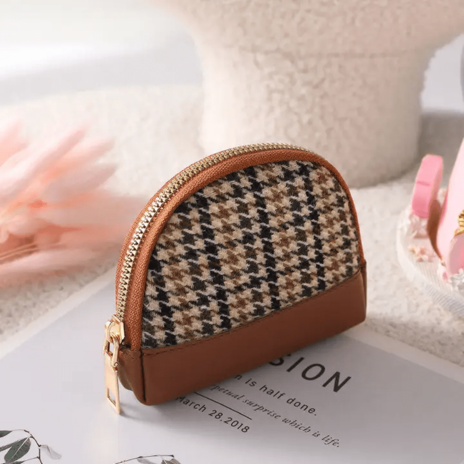 Houndstooth Zipper Purse - Brown