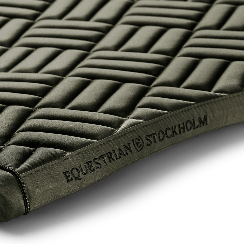 Equestrian Stockholm Jump Pad - Modern Striking Valley