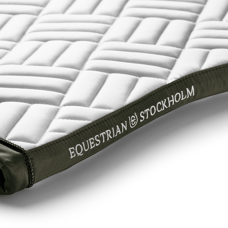 Equestrian Stockholm Jump Pad - Modern White/Striking Valley