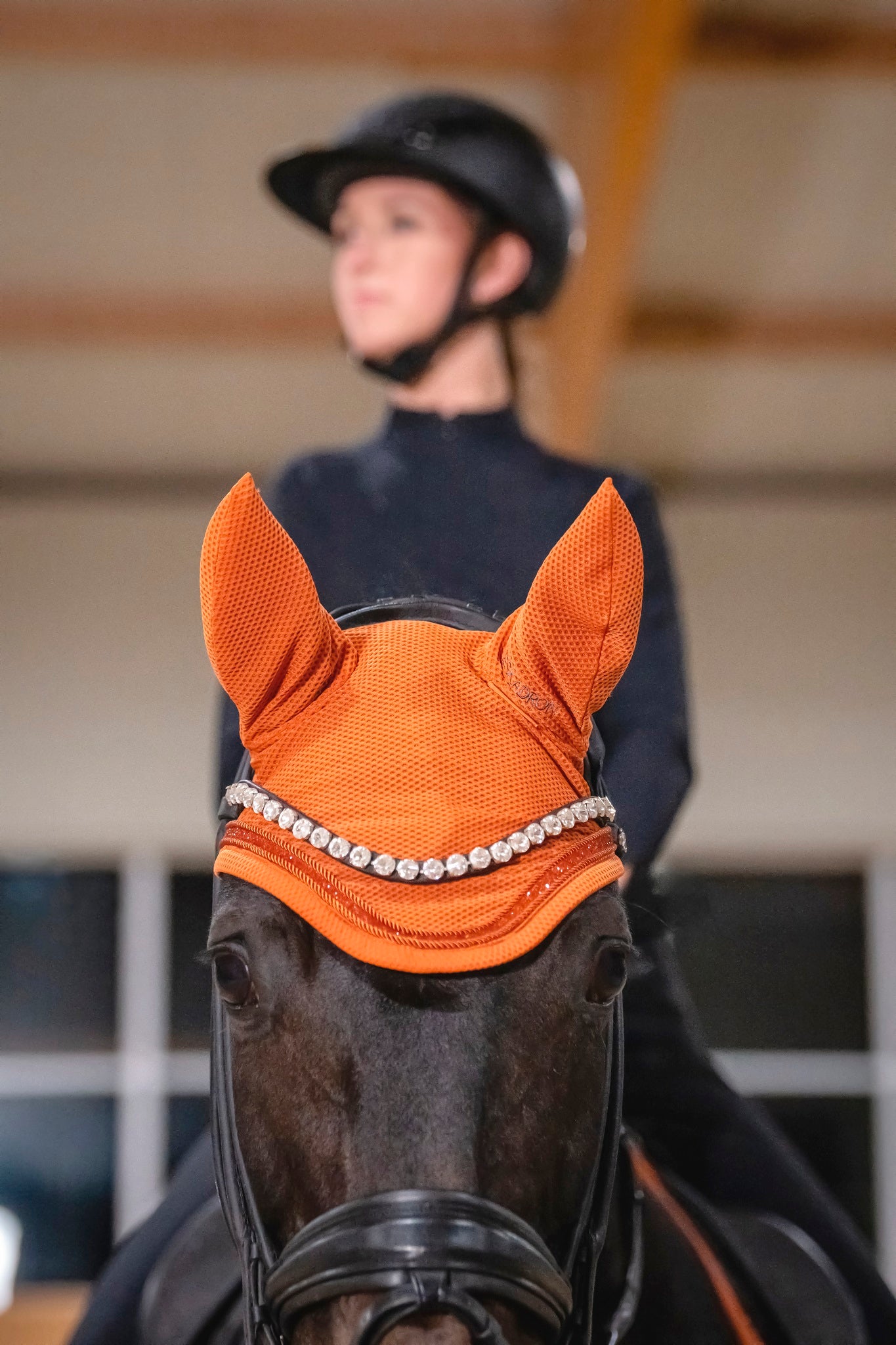 Eskadron Platinum 26' Dynair Mesh Jewel Fly Bonnet