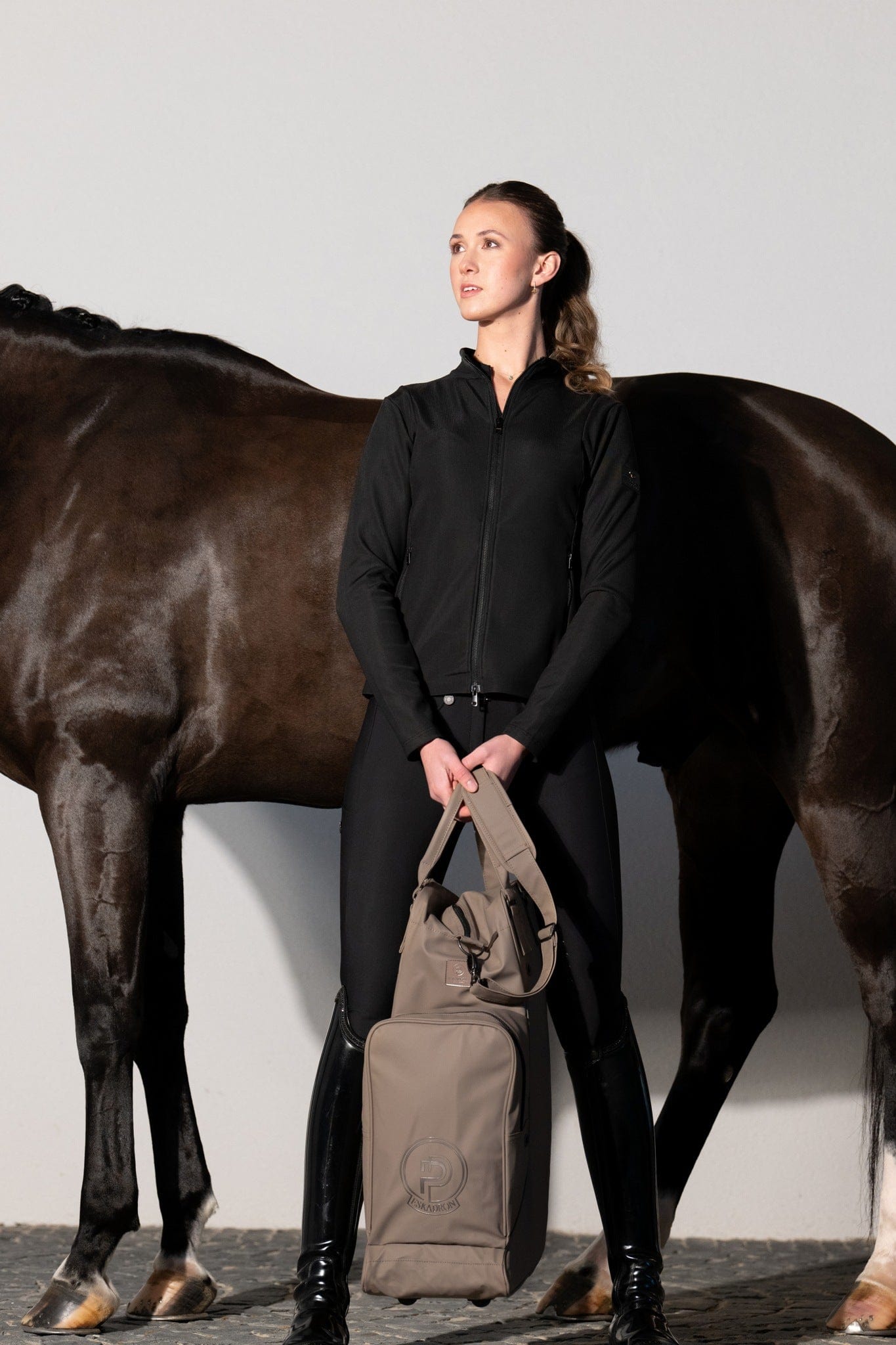 Eskadron Platinum '25 Faux Leather Boot & Helmet Bag