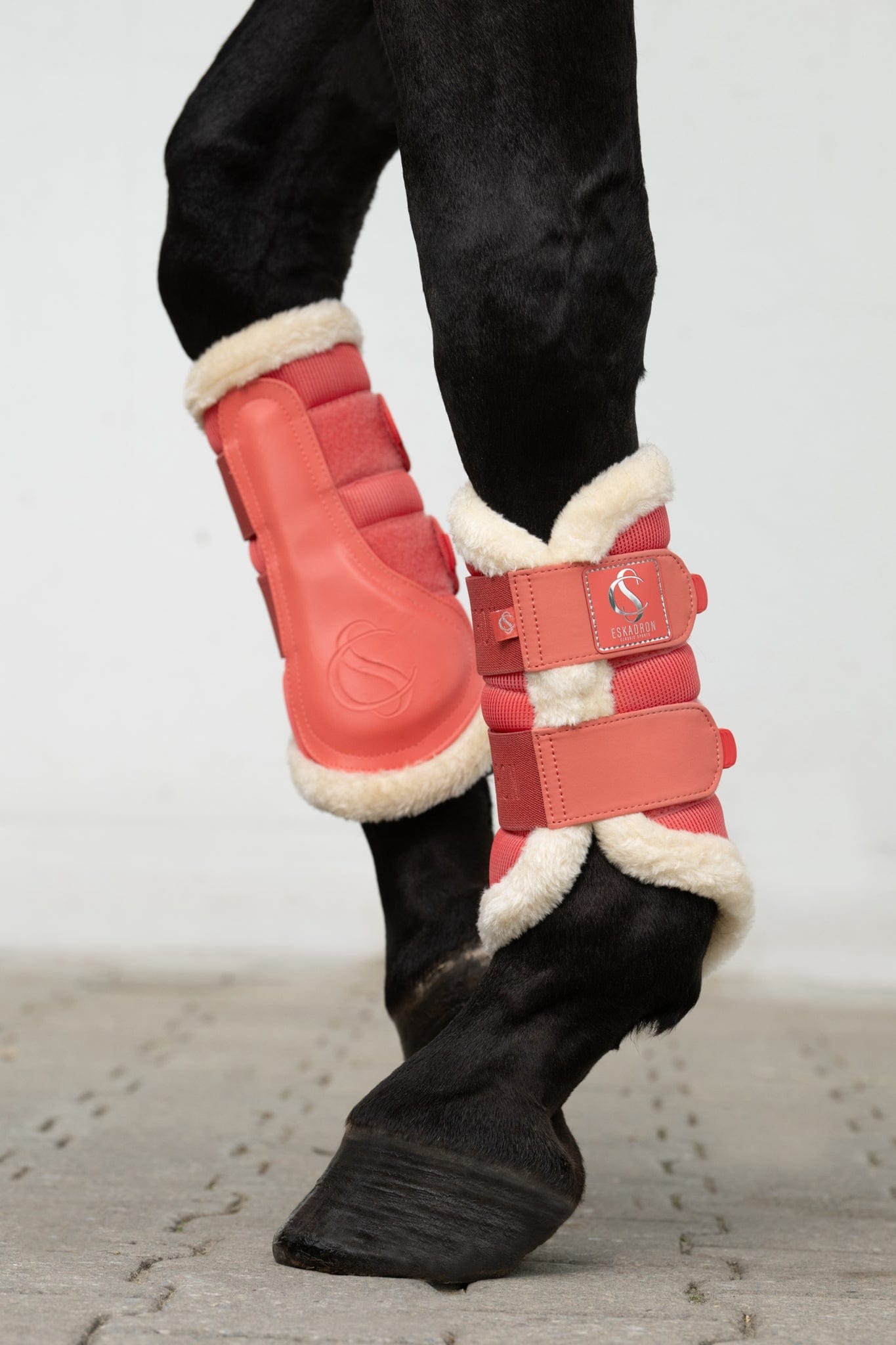 Eskadron Fauxfur Mesh Boots - Coral