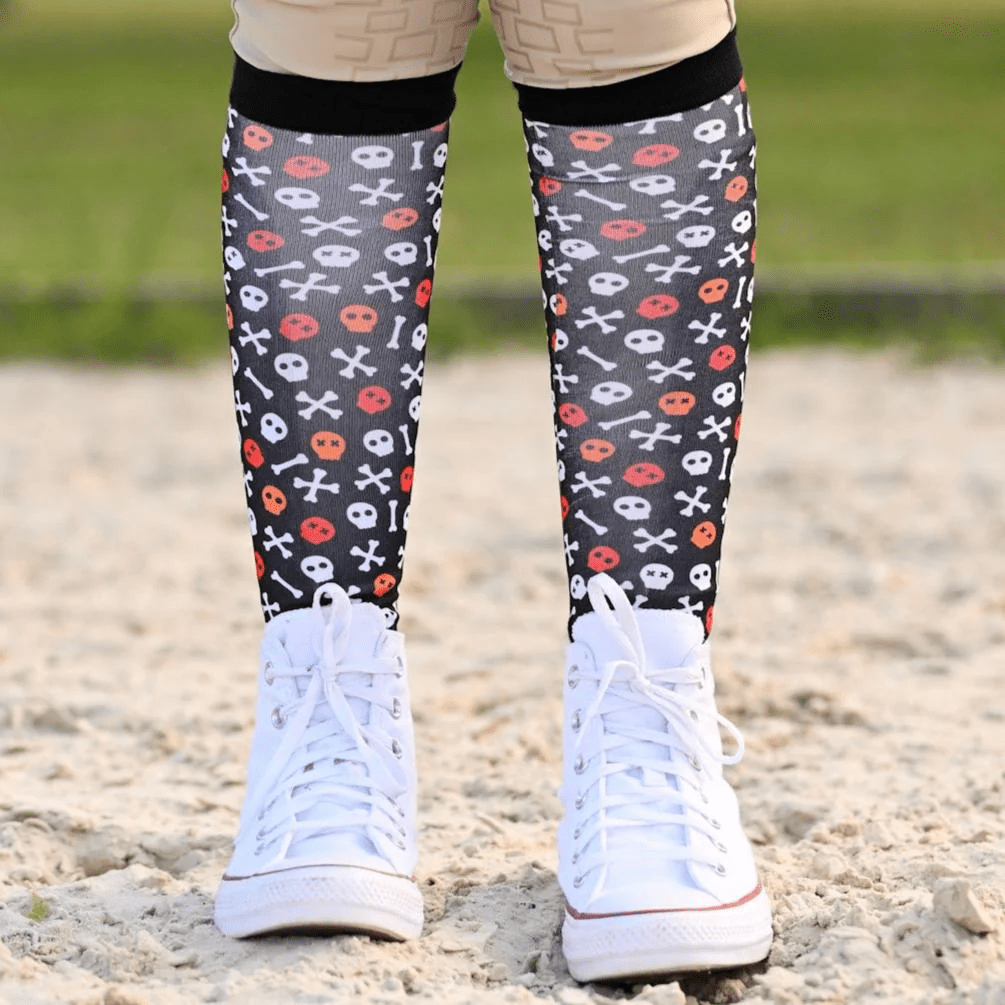 Dreamers & Schemers Knit Socks - Skull & Crossbones