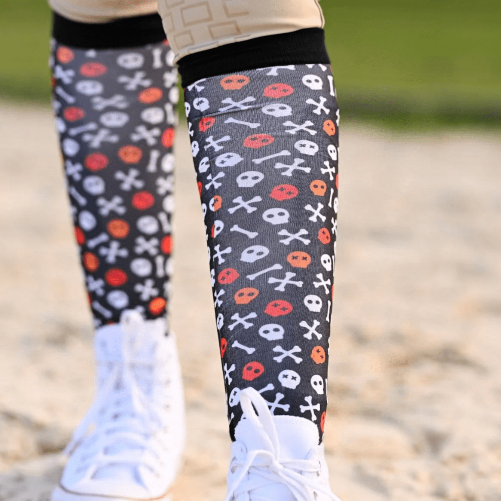 Dreamers & Schemers Knit Socks - Skull & Crossbones