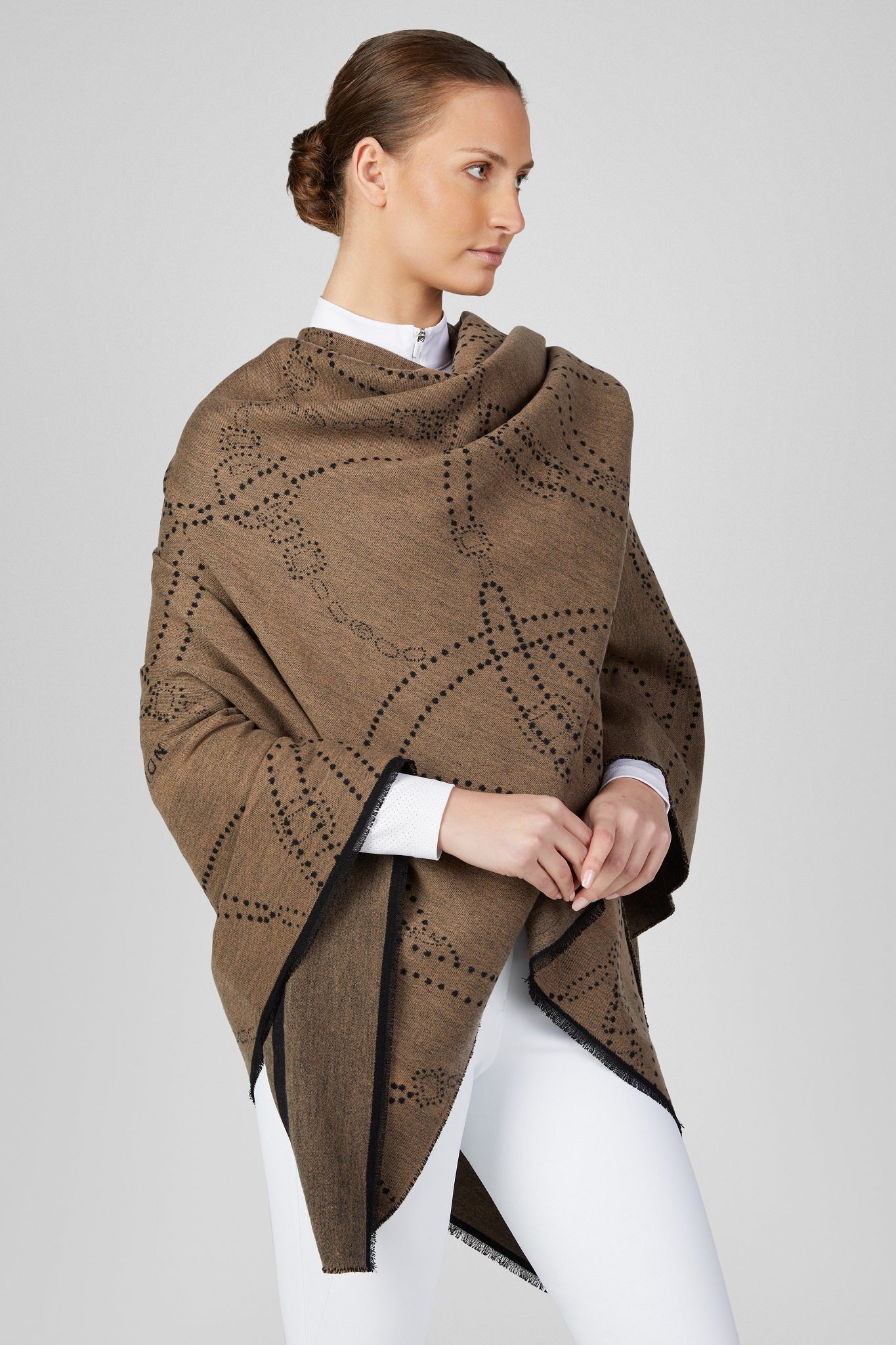 Pikeur Reversible Cape