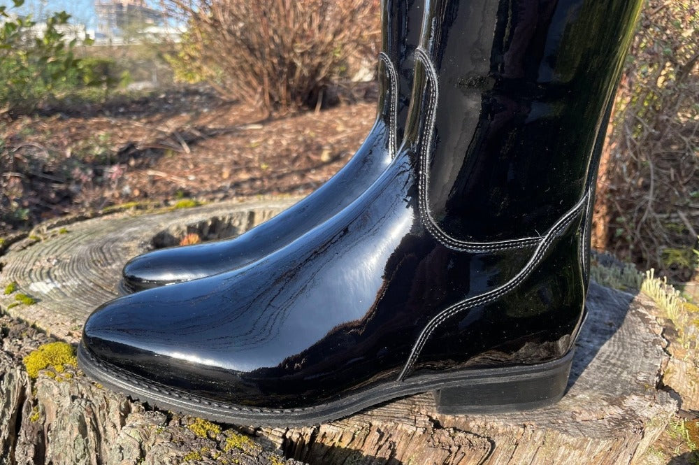 Black patent leather outlet riding boots