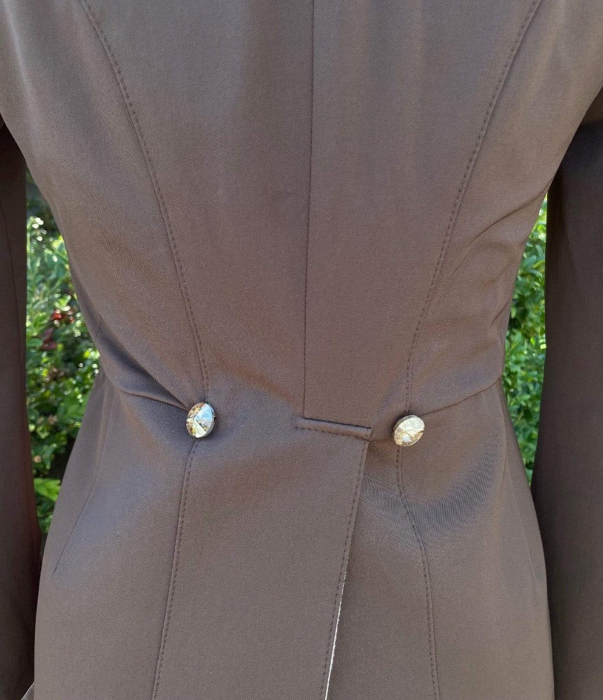 flying changes isabell shadbelly - brown back buttons