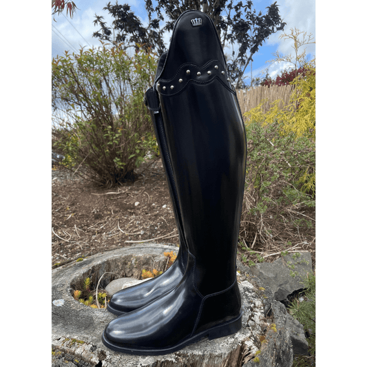 Kingsley Capri 02 Boot - Polished Black with Studs